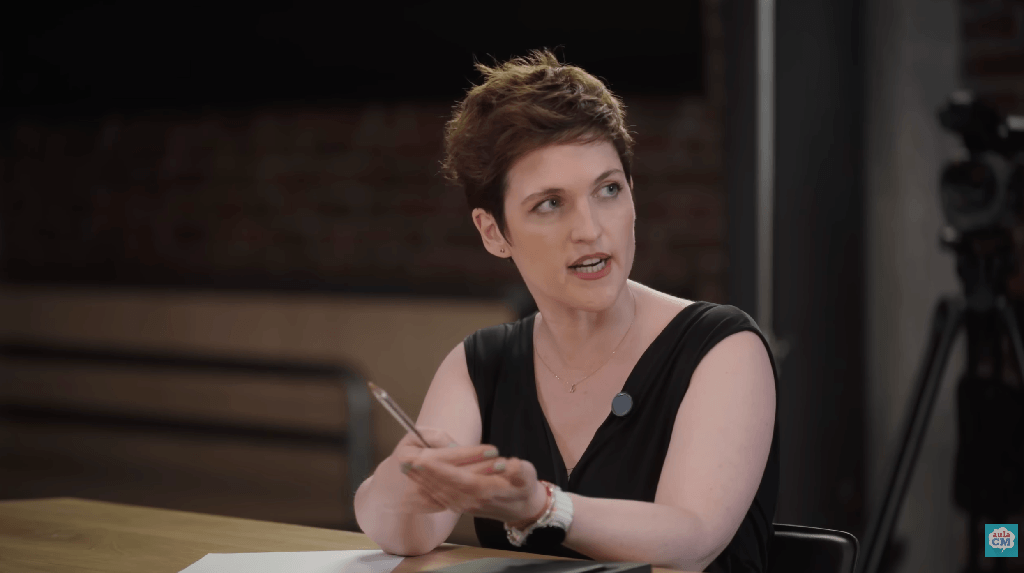 Mesa de debate sobre el futuro del SEO.